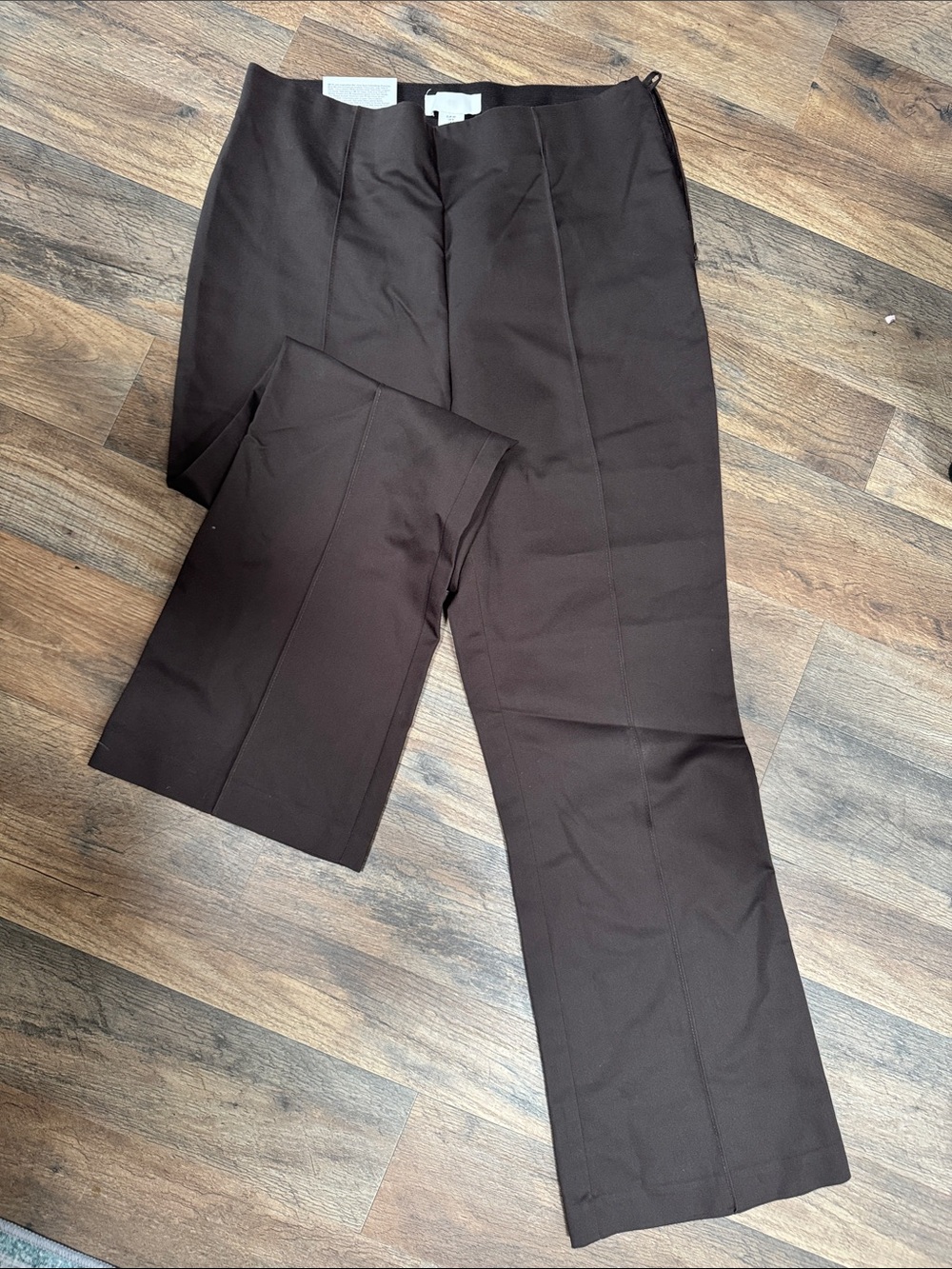 H & M Classic women’s high waist kick flare Dress Pants — Dark Brown